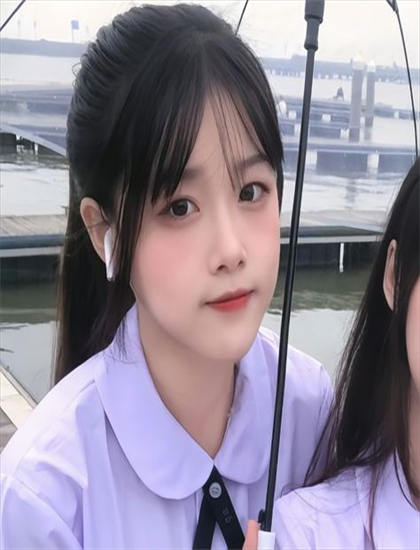 《甜蜜的生活》色彩运用批判解析里程碑式的：色调选择与情绪表达分析